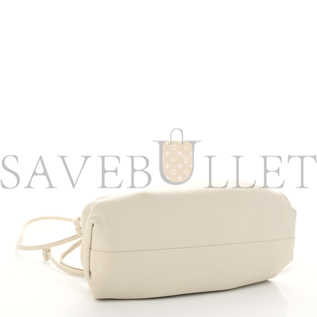 BOTTEGA VENETA BUTTER CALFSKIN THE MINI POUCH PLASTER (23*11*5cm) BOTTEGA VENETA BUTTER CALFSKIN THE MINI POUCH PLASTER (23*11*5cm)